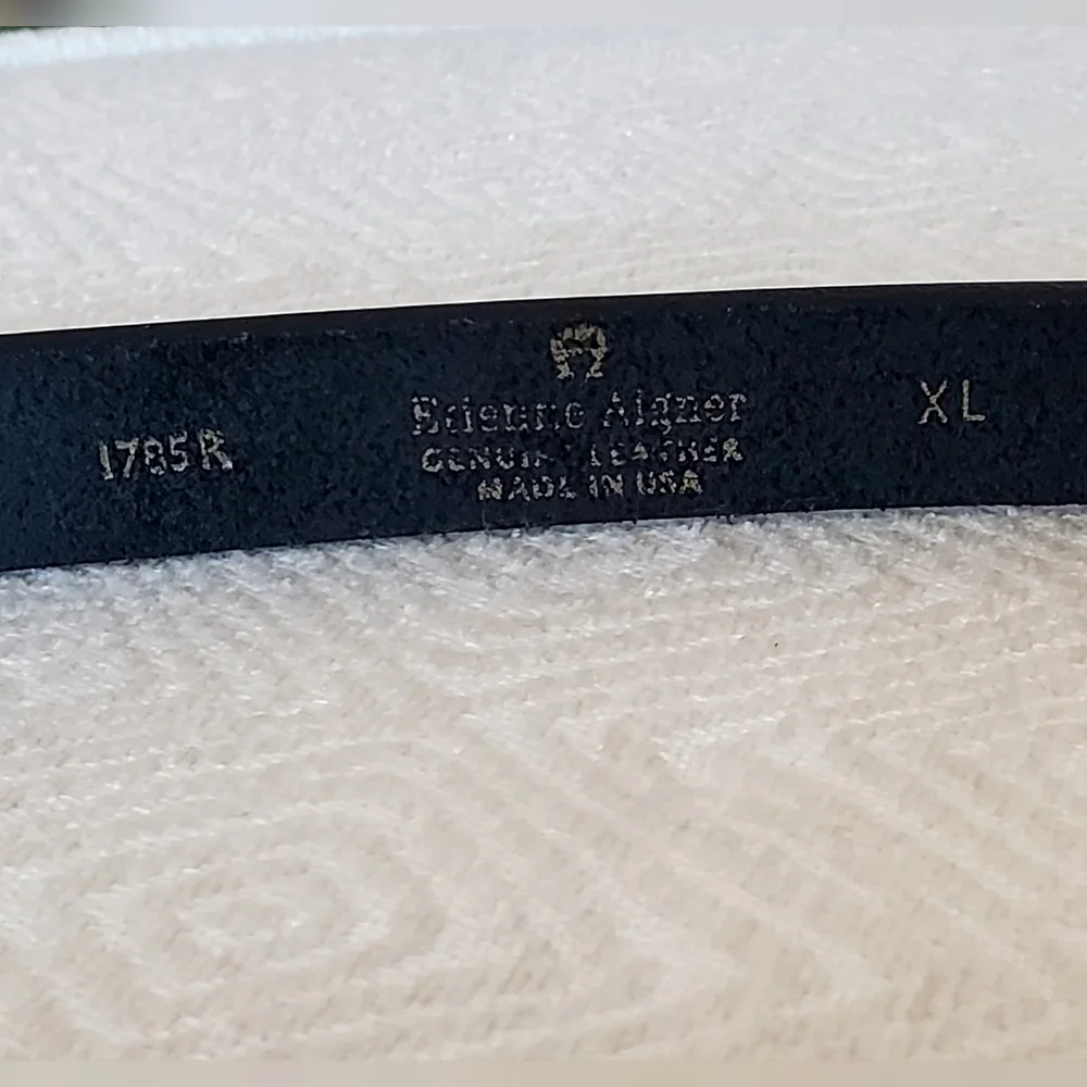 Etienne Aigner Vtg Horse Bit Buckle Black Leather Minimalist Belt, XL, EUC
